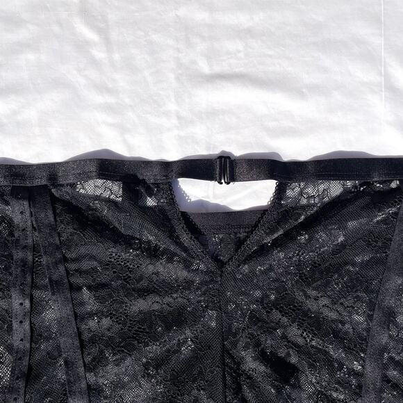 Torrid Black Lace Garter Skirt Lingerie Womens 4 Plus 4X - Picture 3 of 4